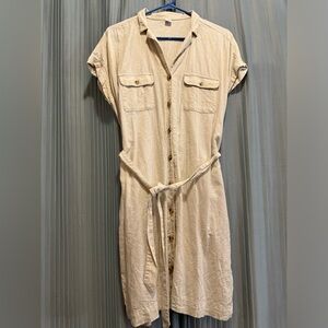 Old Navy beige dress